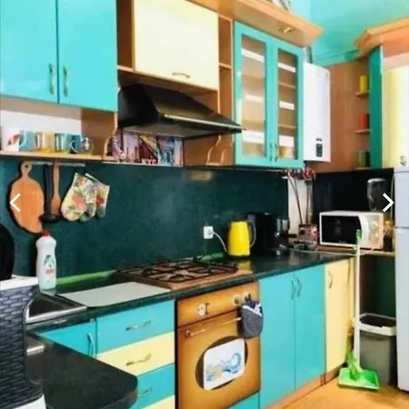 леосфера Hostel *